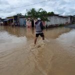 El cantón Puerto López se convirtió en el tercero, de la provincia de Manabí, en declararse en emergencia por las lluvias.