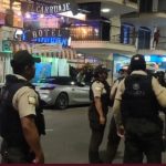 A vísperas del feriado de Carnaval se registró un ataque armado dentro de un bar en el malecón de Salinas.