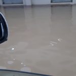 El centro de Santa Ana, inundado por la crecida del río Portoviejo