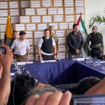 El Presidente Daniel Noboa se reúne en Chone con varios alcaldes de Manabí
