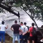 Camioneta cargada de plátanos se cayó al río Popusá