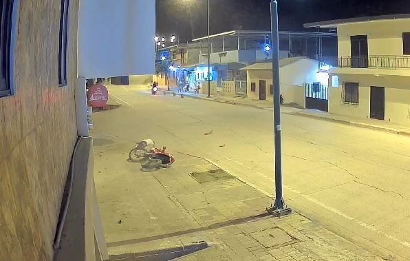 Un motociclista perdió la vida producto de un accidente de tránsito registrado en la parroquia Riochico, de Portoviejo.