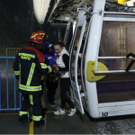 Varias personas atrapadas tras nuevo desperfecto en el Teleférico de Quito