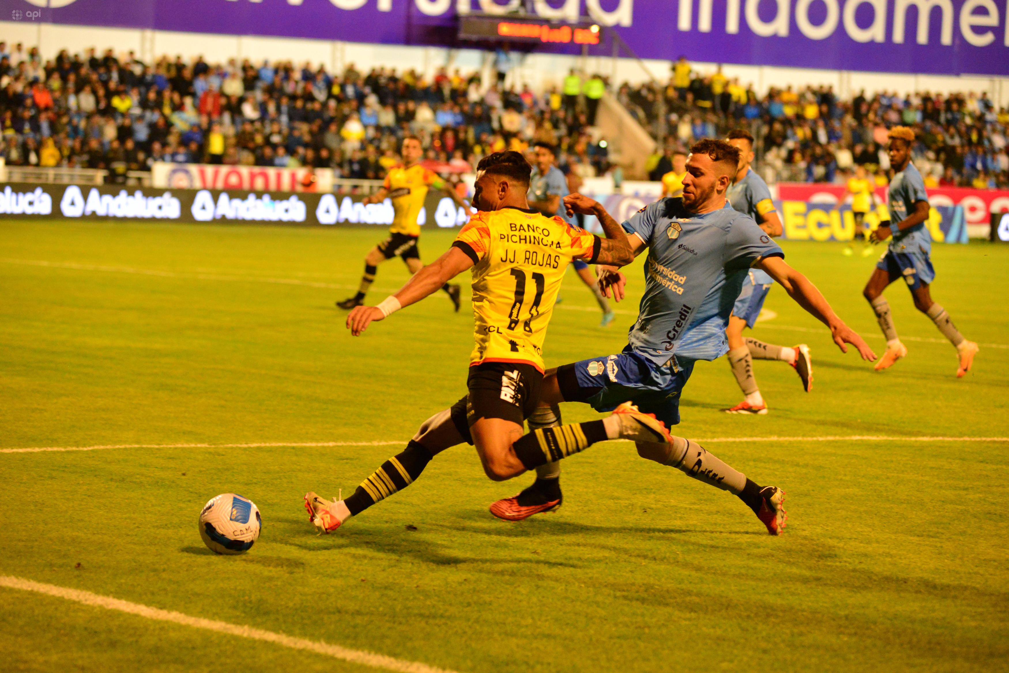 Barcelona no la encuentra en el campeonato nacional y apenas rescató un empate en su visita a Macará, en Ambato.