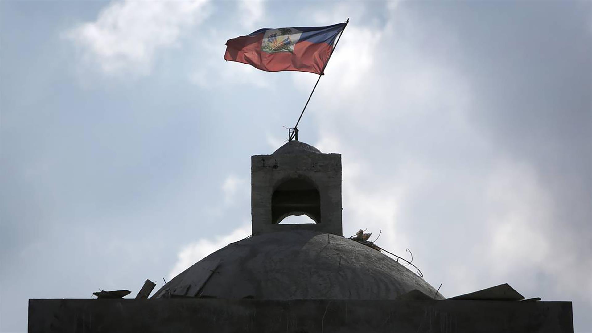 La UE evacua a todo el personal de su embajada en Haití por el deterioro de la seguridad