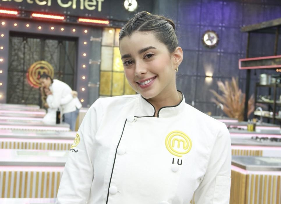 Luciana Guschmer contó que recibió una amenaza de agresión física mientras grababa Master Chef, en Colombia.