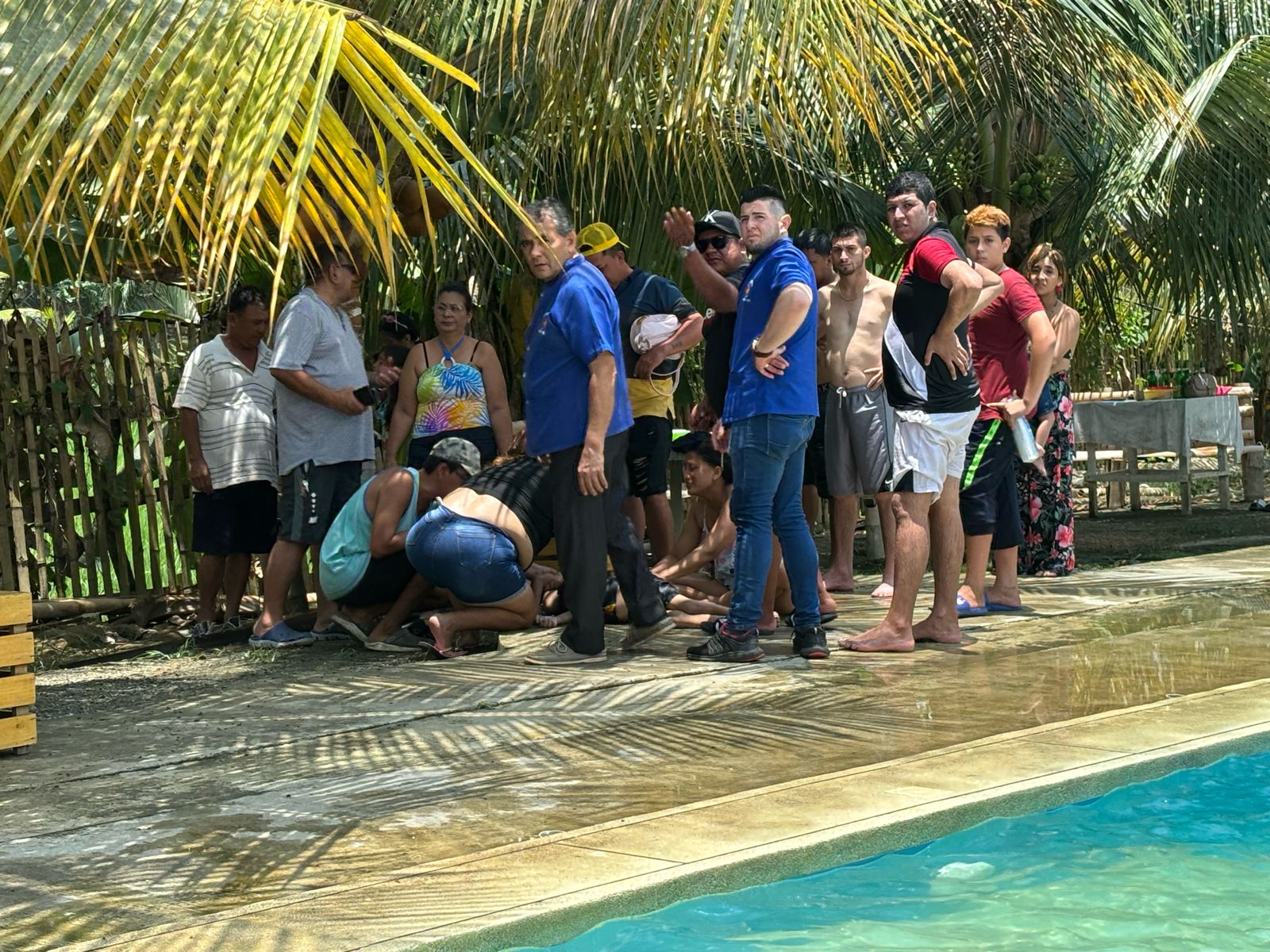 Niño muere ahogado en una piscina de Las Jaguas