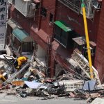 El potente terremoto de 7,5 grados registrado en Taiwán deja hasta el momento 10 fallecidos, más de 900 heridos y 135 atrapados.