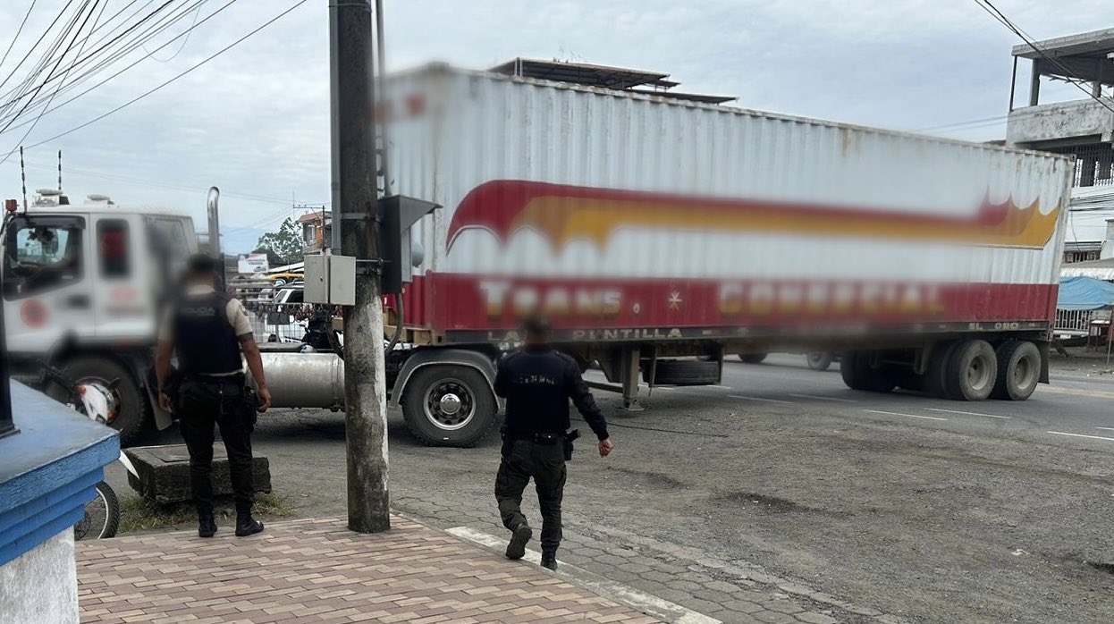 Cuatro policías heridos durante enfrentamiento con asaltantes en El Triunfo