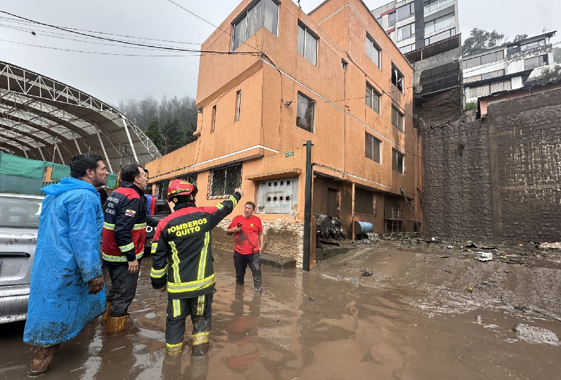 Intensas lluvias registradas, en el norte de Quito, provocaron un aluvión en el sector de La Gasca este martes 2 de abril del 2024.