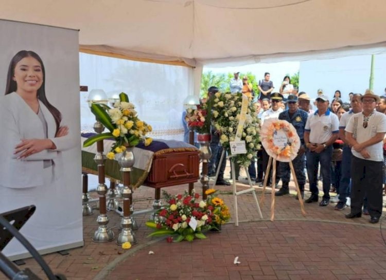La Asociación de Municipalidades Ecuatorianas (AME) expresó su preocupación tras al asesinato del alcalde de Portovelo, Jorge Maldonado.