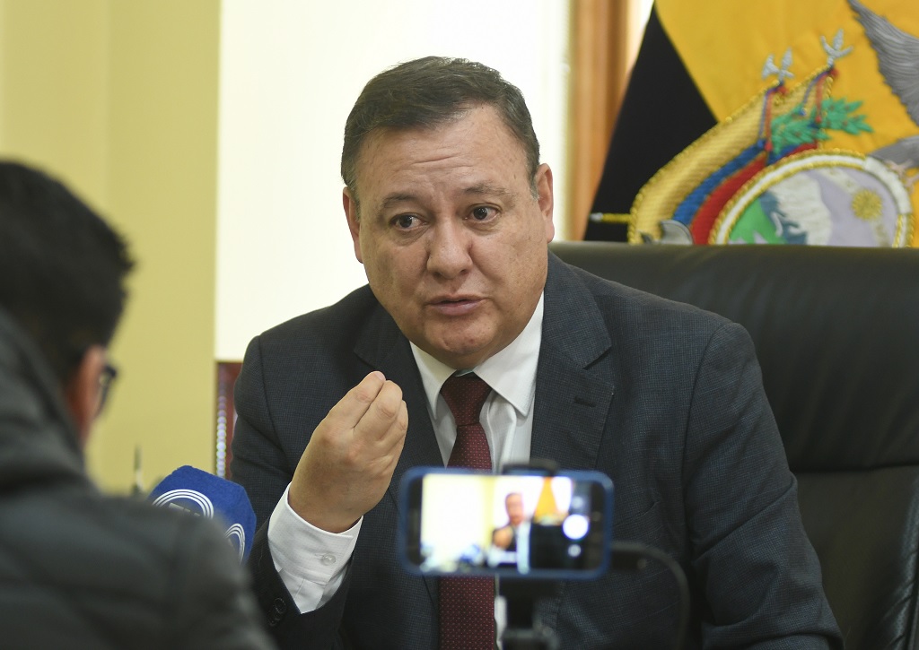 La Comisión de Fiscalización de la Asamblea aprobó la solicitud de juicio político contra Juan Zapata, exministro del Interior.