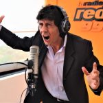 Radio Redonda confirmó el fallecimiento del periodista deportivo Javier El Flaco Dávila. Esto ocurrió la mañana de este domingo 28 de abril del 2024.