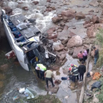 Bus sufre accidente en Loja