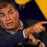 rafael correa denunciado por traición a la patria