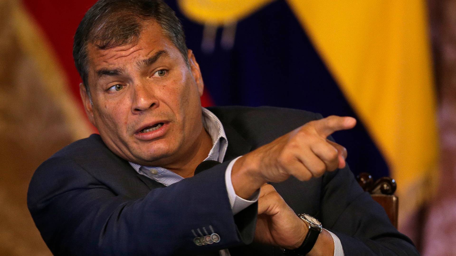 rafael correa denunciado por traición a la patria