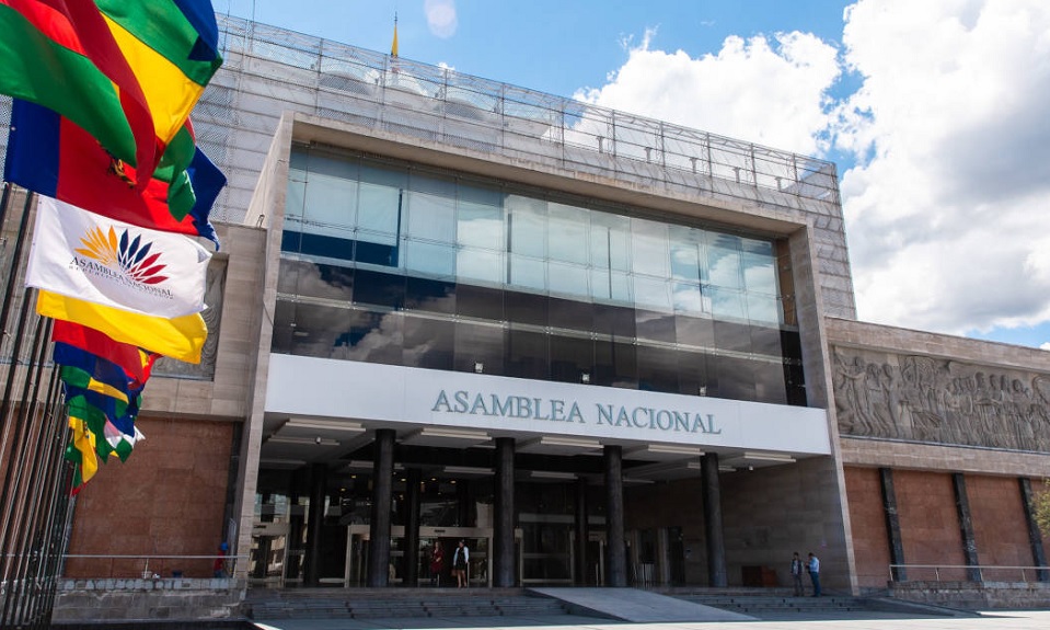 15 días de plazo tienen un total de 85 funcionarios de la Asamblea Nacional para solucionar un problema de morosidad.