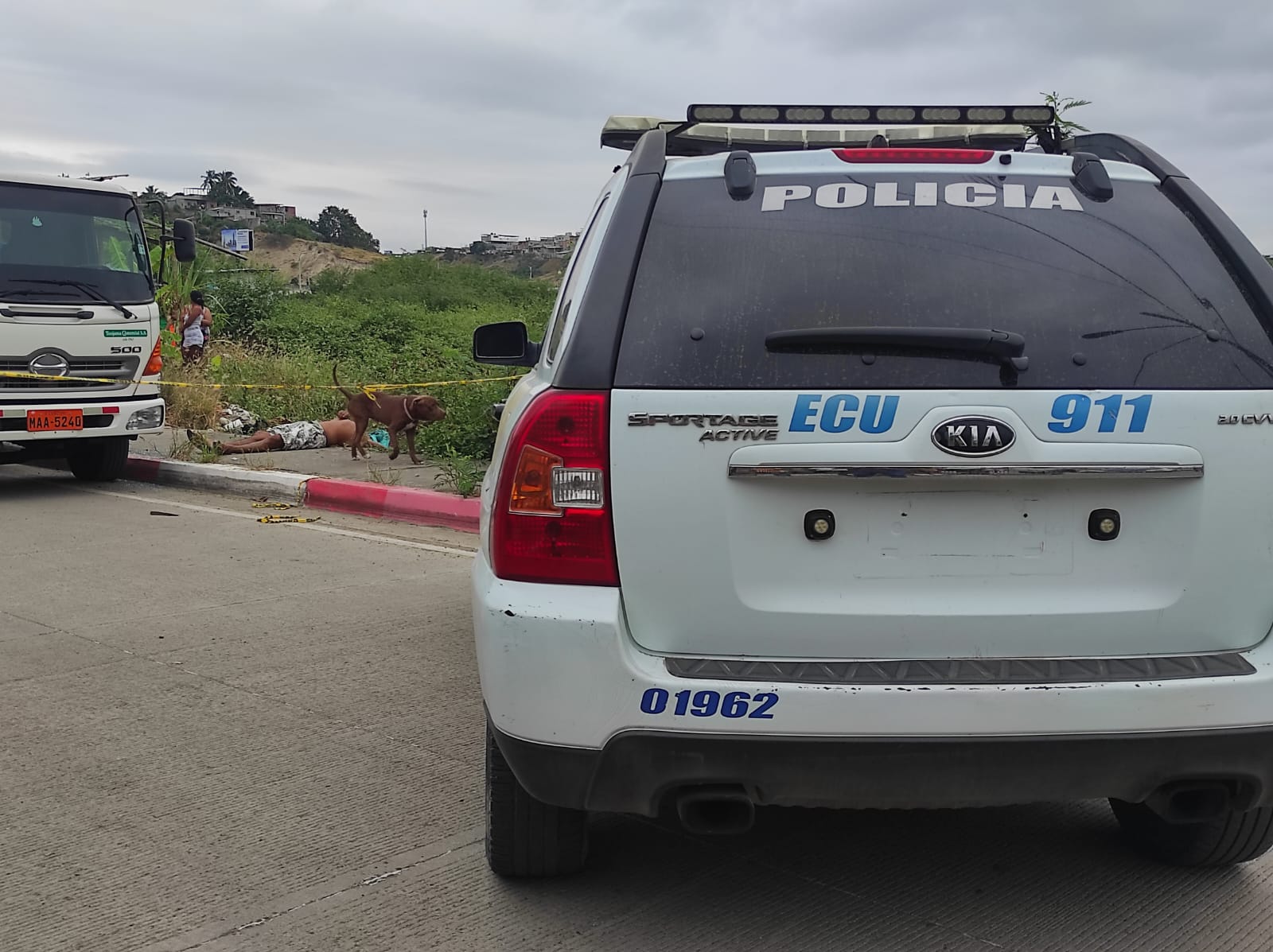 Al chofer de un tanquero repartidor de agua lo asesinaron de varios disparos en la ciudad de Manta, en Manabí.