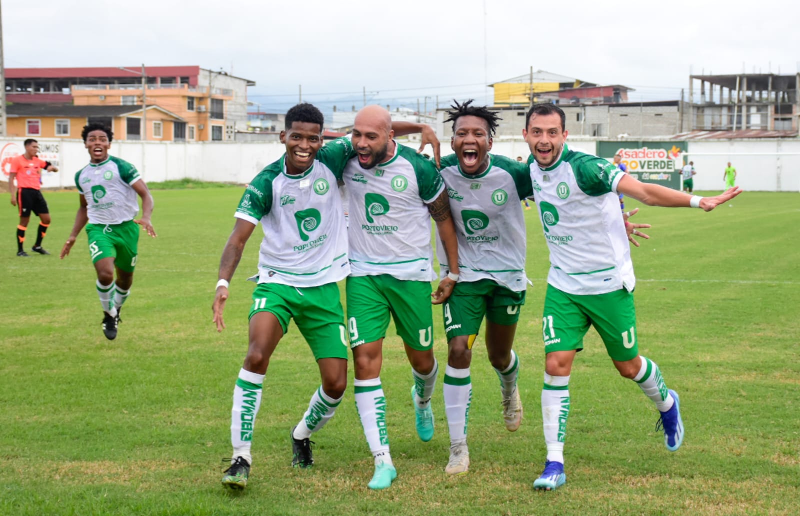 En el estadio Maximino Puerta de Pedernales, Liga de Portoviejo goleó y logró su segundo triunfo en el torneo provincial de ascenso.