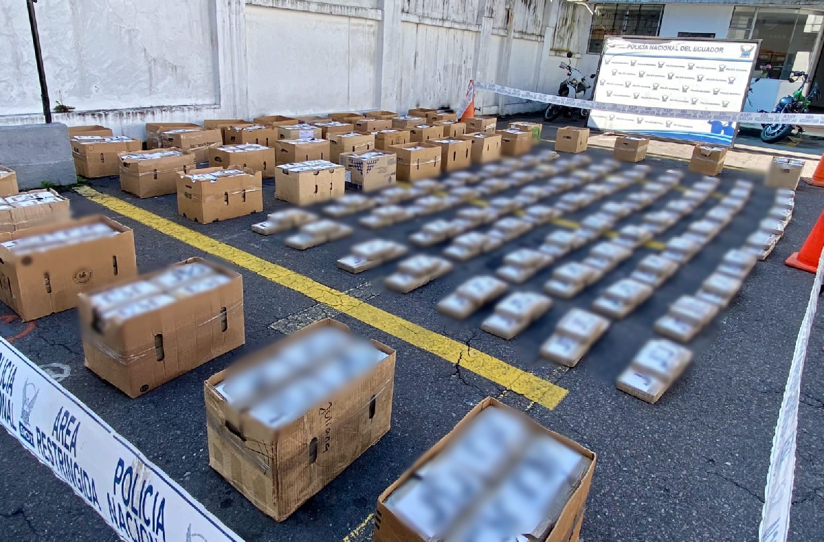 En la parroquia Tumbaco, en Quito, se llevó a cabo un operativo en el que se decomisó un importante cargamento de droga.