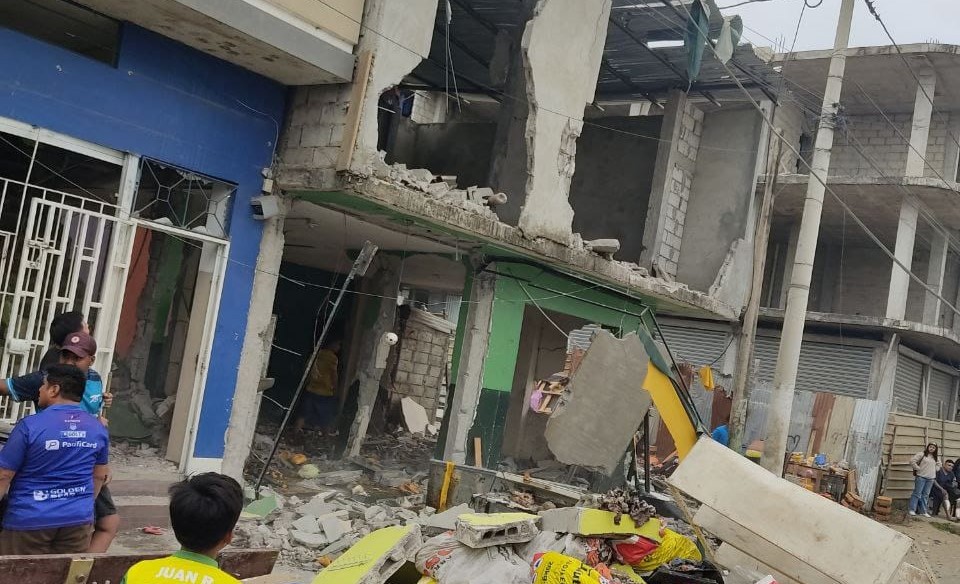Explosión en Monte Sinaí deja tres heridos