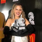 La cantante Mar Rendón ganó en las tres categorías donde estuvo nominada en la décima edición de los Premios Disco Rojo.