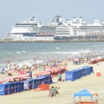 Manta feriado del 24 de Mayo, playa El Murciélago