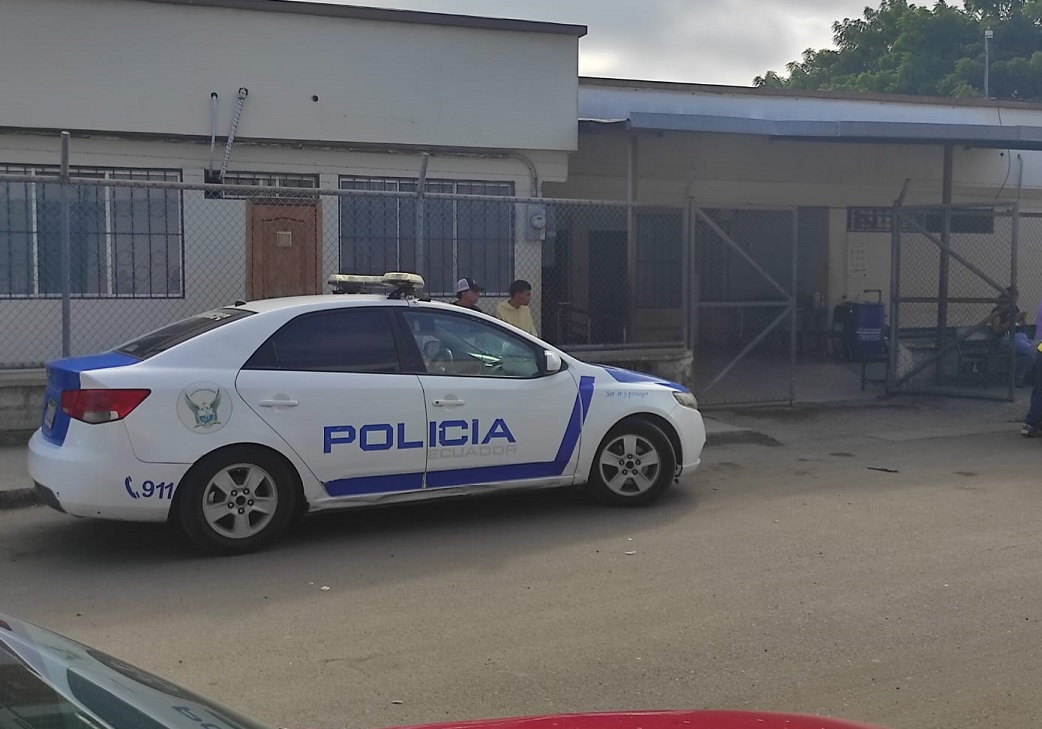 Tres disparos recibió un hombre la mañana de este martes 21 de mayo del 2024 en la ciudad de Manta, provincia de Manabí.