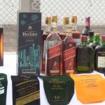 La Policía encuentra alcohol adulterado durante operativo en Manta