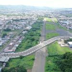Policías decomisan arma de fuego en un funeral