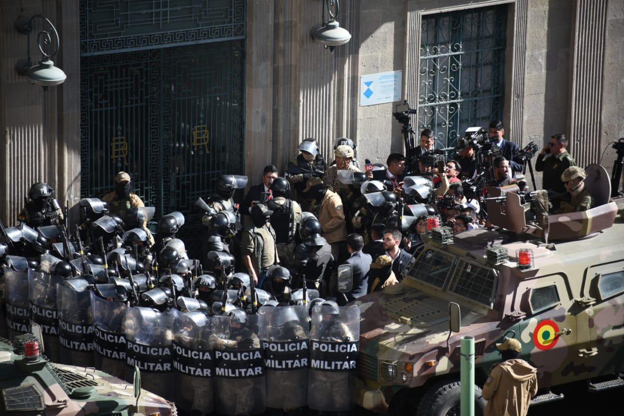 "Golpe de Estado" en Bolivia genera cambio de mando militar