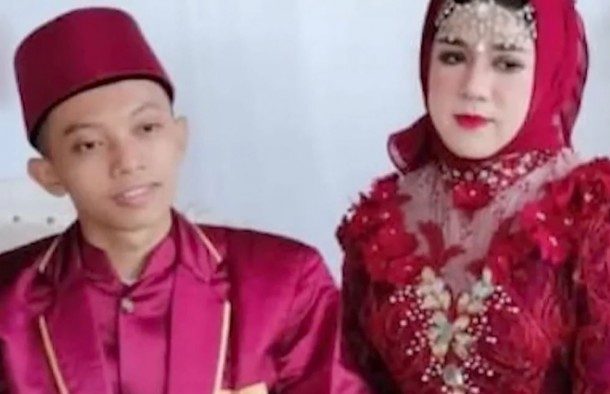 Un hombre descubre que su esposa era hombre