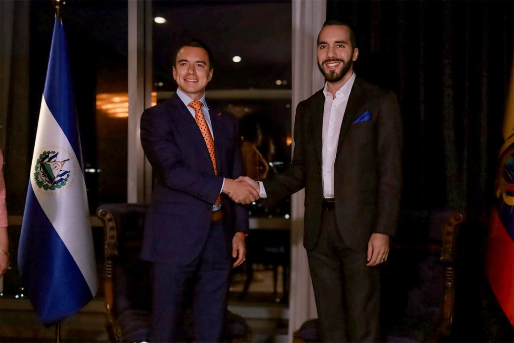 El presidente Daniel Noboa está entre las cuerdas por una entrevista que ofreció al medio estadounidense The New Yorker.