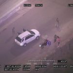 Un helicóptero de las Fuerzas Armadas sobrevoló varios sectores de la ciudad de Manta la noche del domingo 9 de junio del 2029.