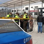 Una fuerte balacera se registró en los exteriores del hospital Pablo Arturo Suárez, ubicado en el norte de Quito, en la provincia de Pichincha.