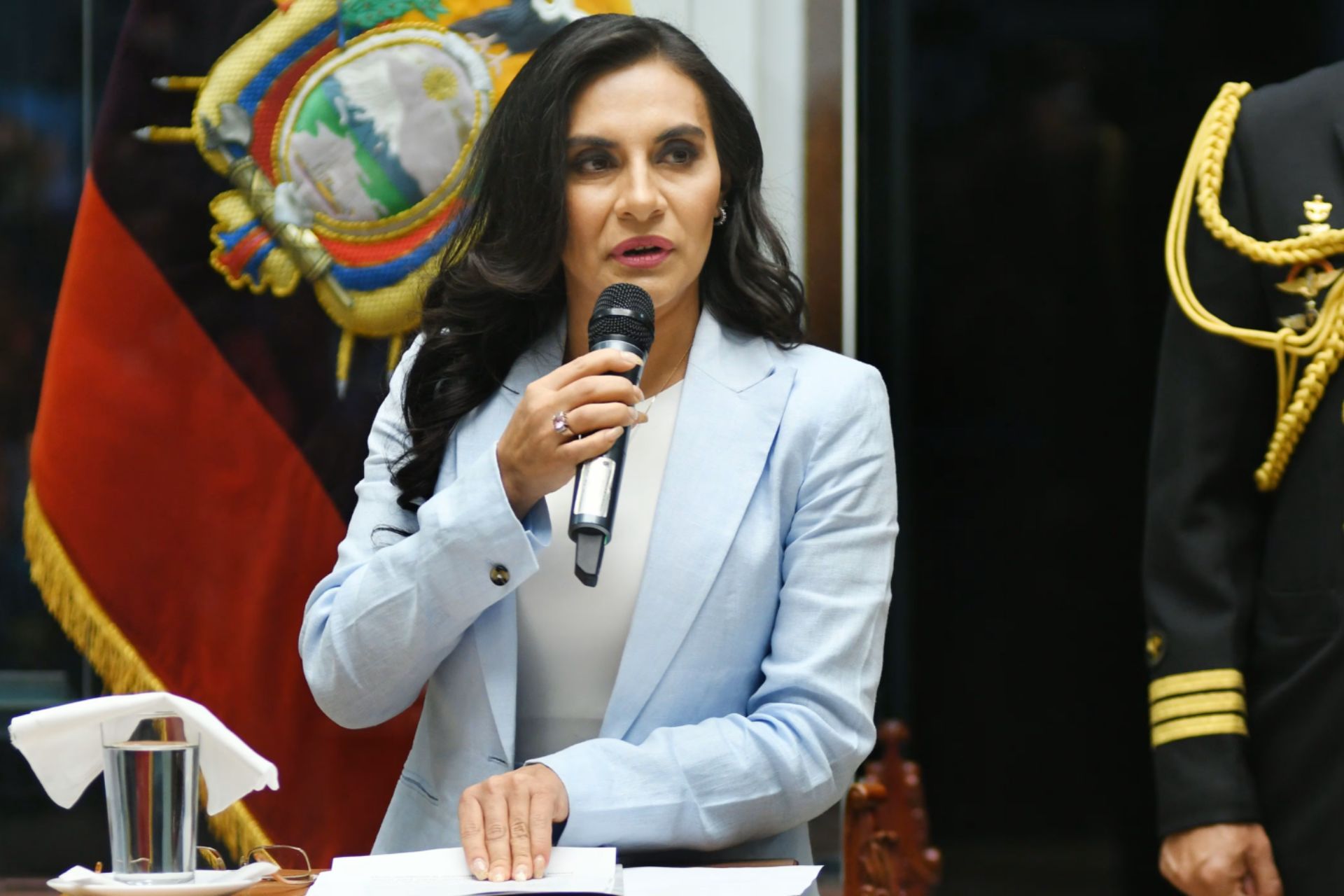 Verónica Abad, vicepresidenta recibe espaldarazo de correístas