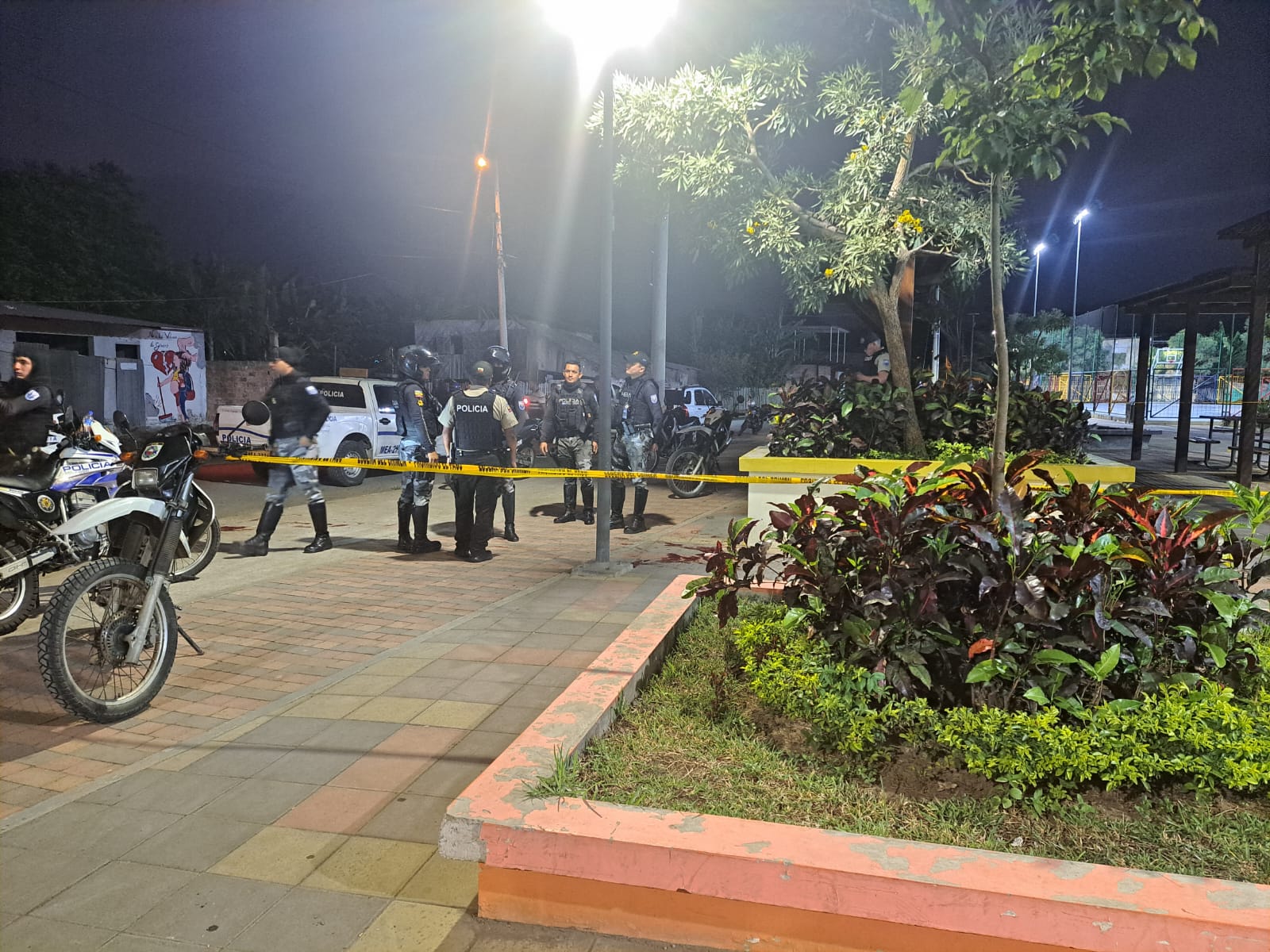 Dos heridos de bala en el polideportivo de El Florón