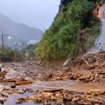 Deslaves y aluviones en Baños, clases serán virtuales