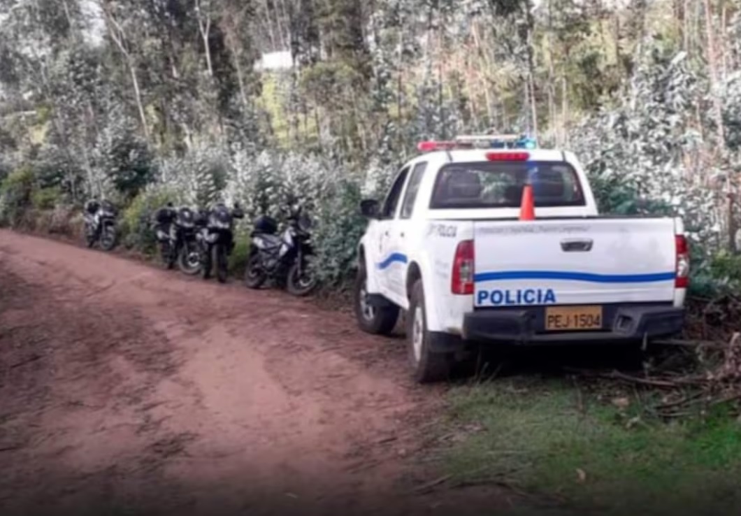 En el cantón Cayambe, provincia de Pichincha, dos niños, quienes aún usaban pañal fueron asesinados violentamente.