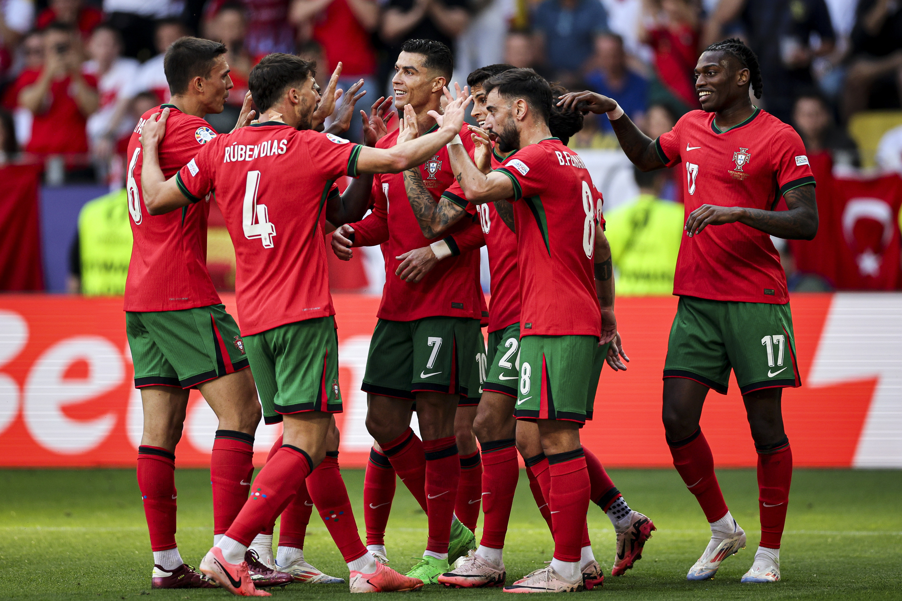 Portugal ganó y clasificó Eurocopa