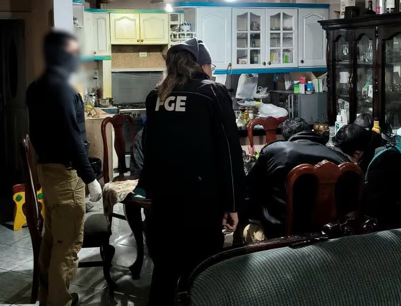 Tras una serie de allanamientos realizados la madrugada de este sábado 29 de junio un juez fue detenido como parte de las investigaciones del caso Plaga.