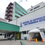 Una adolescente, de 15 años de edad, fue intervenida quirúrgicamente por un supuesto tumor en sus ovarios, pero resultó estar muy sana.