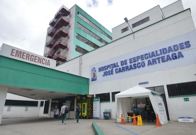Una adolescente, de 15 años de edad, fue intervenida quirúrgicamente por un supuesto tumor en sus ovarios, pero resultó estar muy sana.