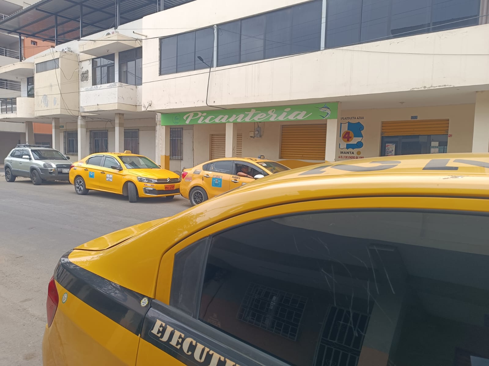 costo de las carreras de taxis Manta