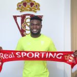 A Jordy Caicedo le bastó jugar su primer partido con la camiseta del Sporting de Gijón para ganarse a su hinchada.
