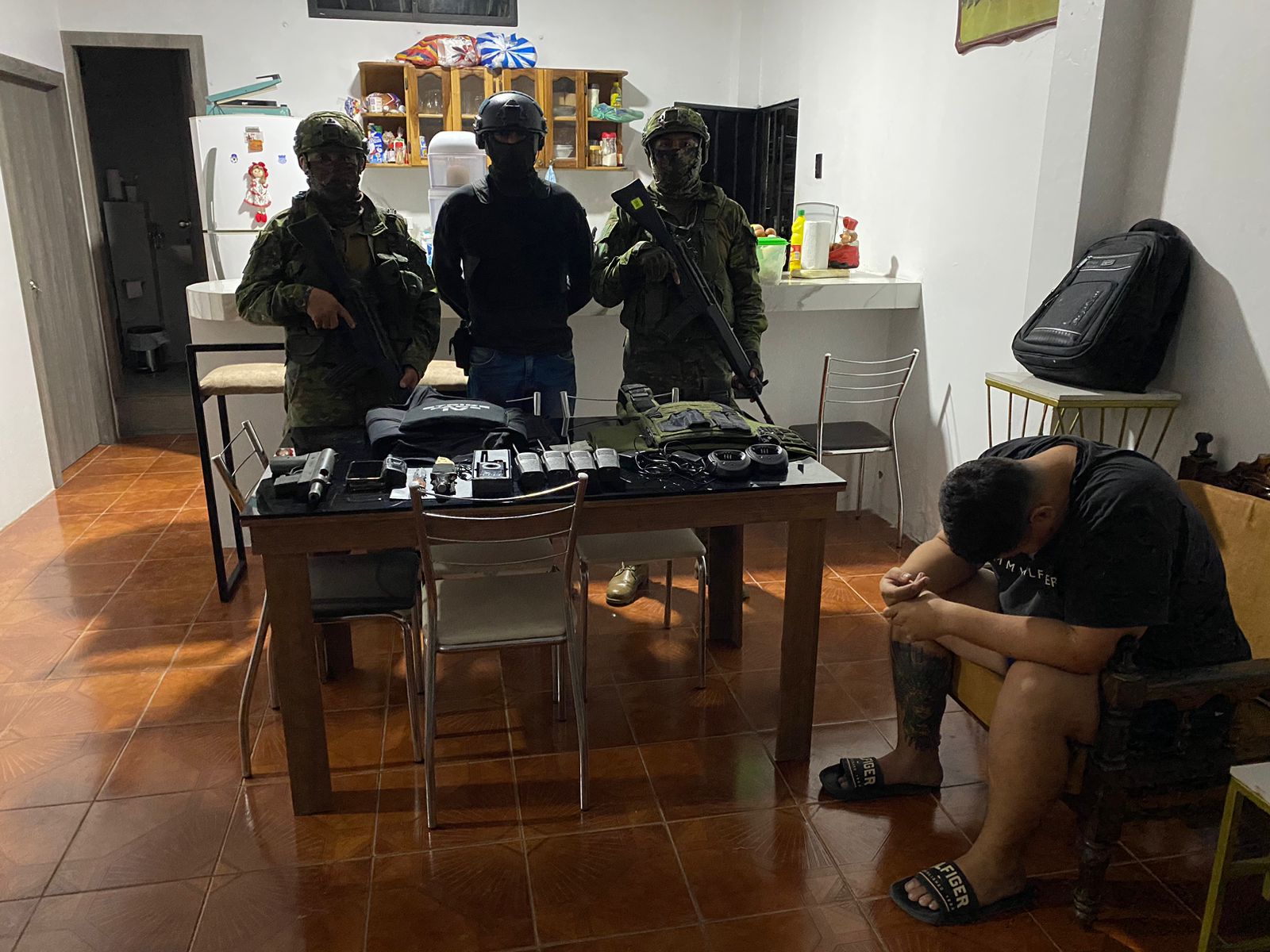 Alias 'gordo Eduardo', exjefe de seguridad de 'JL' es detenido en Rocafuerte