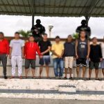 Alias "Junior" y alias "Titi" son detenidos por la Policía durante allanamientos.