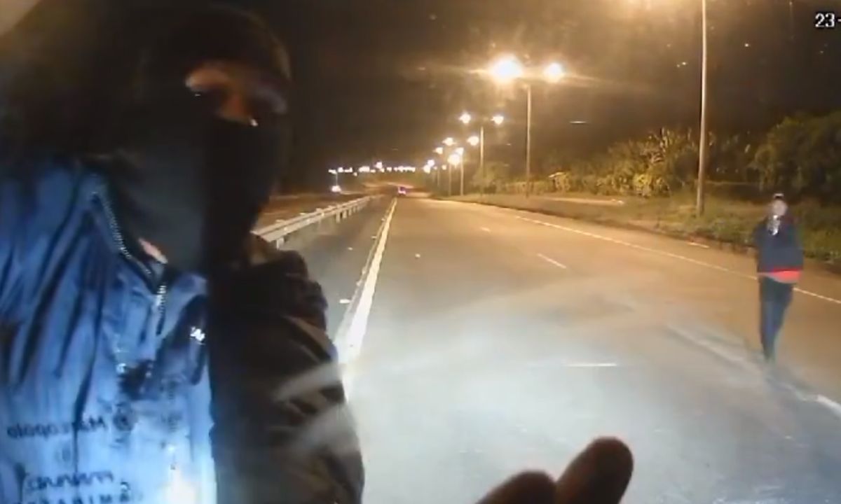 Asaltantes atracan a usuarios de un bus en el anillo vial de Quevedo