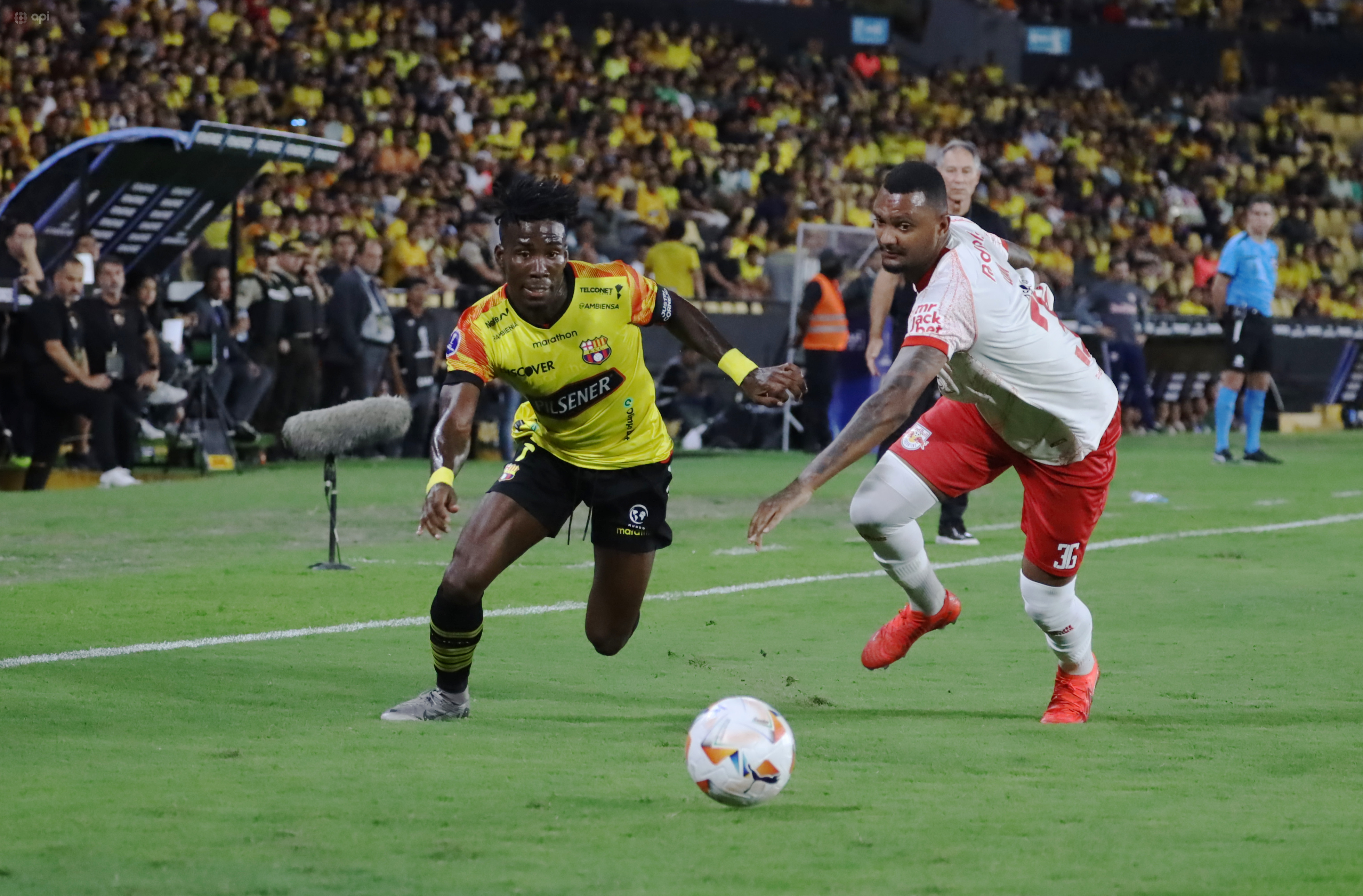 Barcelona tiene tres bajas para jugar ante Bragantino, este miércoles 24 de julio, partido que se jugará en Brasil.