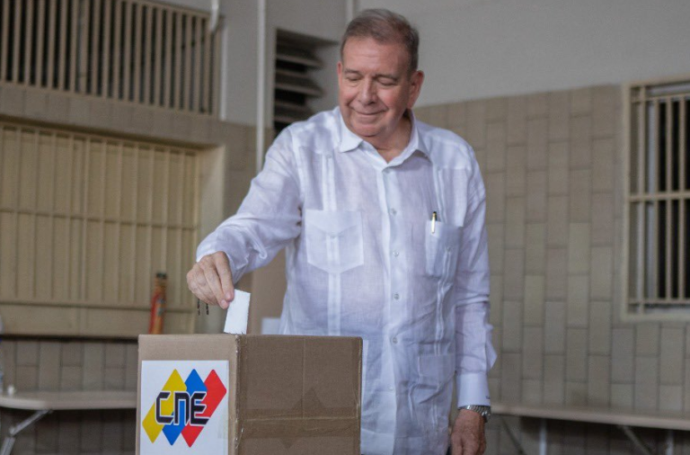 el candidato opositor Edmundo González